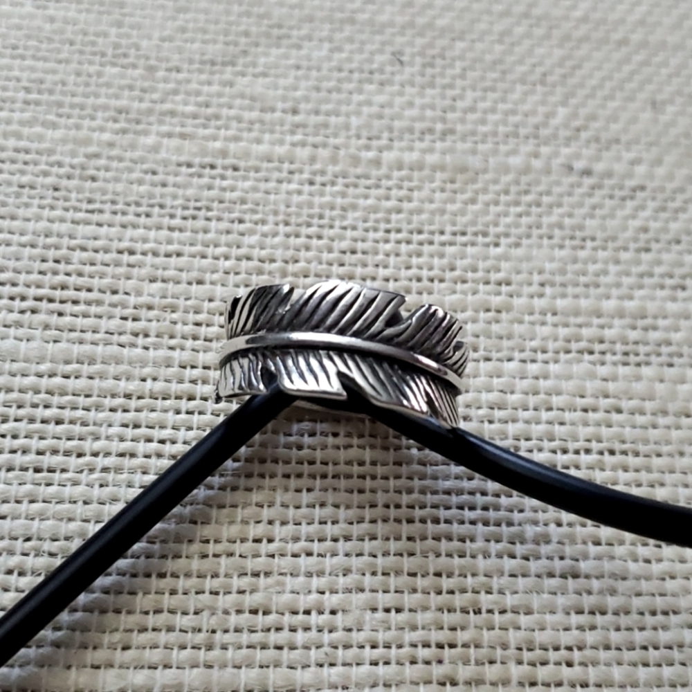 Grace & Heart Feather Ring